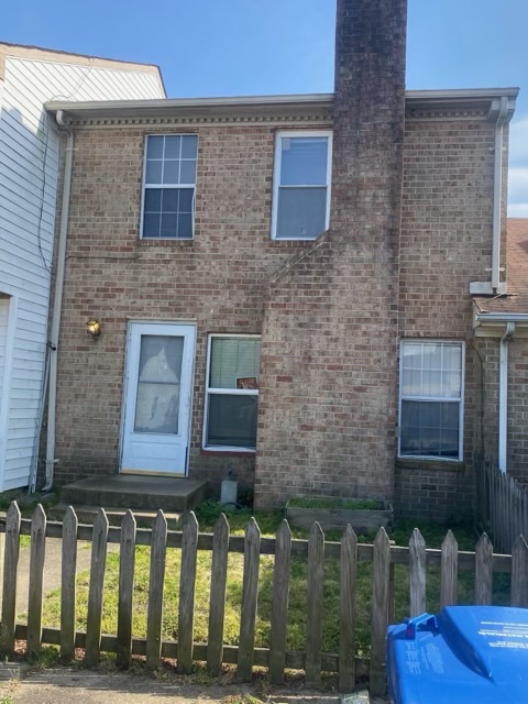 719 Wolftrap Ln in Virginia Beach, VA - Building Photo