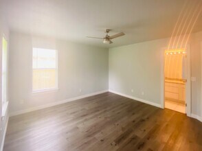 1925 S 11th Pl in Rogers, AR - Building Photo - Building Photo