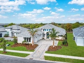 7964 Mainsail Ln in Sarasota, FL - Building Photo