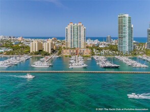 90 Alton Rd, Unit TH-12 in Miami Beach, FL - Foto de edificio - Building Photo