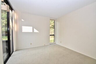 108 Lincoln Dr in Sausalito, CA - Building Photo - Building Photo
