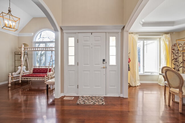 142 N Dixon Dr in Batavia, IL - Building Photo - Building Photo