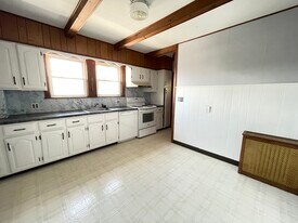 14 Allen St, Unit 2 in Arlington, MA - Building Photo