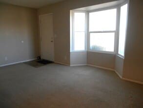 898 Rhinegold Way in Las Vegas, NV - Building Photo - Building Photo