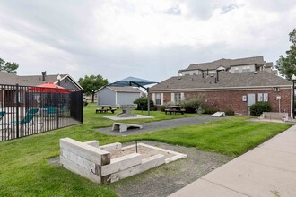 Waterford Place in Loveland, CO - Foto de edificio - Building Photo