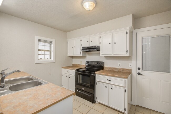 property at 1602 North Ave N