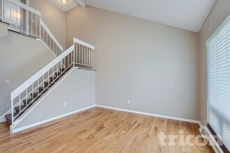 8495 W 78th Cir in Arvada, CO - Foto de edificio - Building Photo