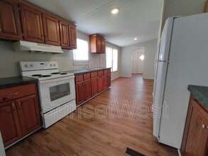 217 E Tower Ln in Rocky Mount, NC - Building Photo - Building Photo