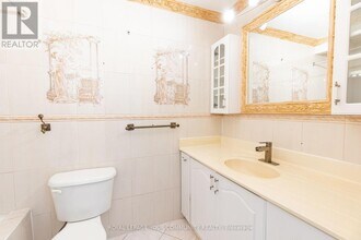 32 Marbury Crescent in Toronto, ON - Building Photo - Building Photo