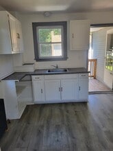 178 Spruce St in Manchester, CT - Building Photo - Building Photo