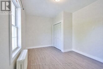 280 Bells Ln in Innisfil, ON - Building Photo - Building Photo