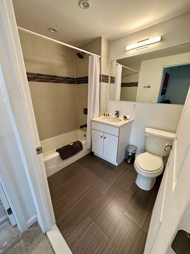 433 W 53rd St