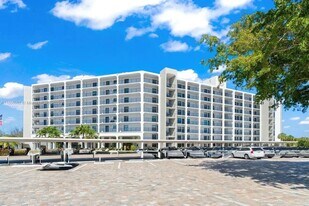 1627 Riverview Rd in Deerfield Beach, FL - Building Photo