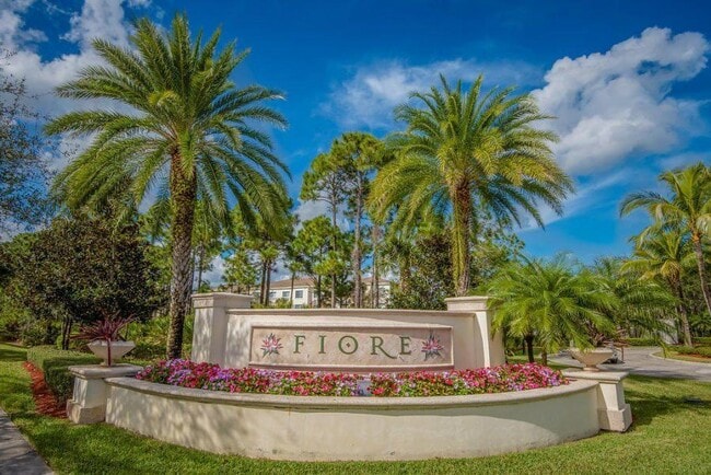5308 Myrtlewood Cir E in Palm Beach Gardens, FL - Building Photo - Building Photo