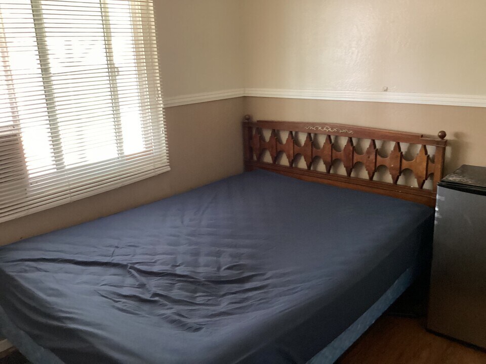 1137 E 37th St in San Bernardino, CA - Foto de edificio