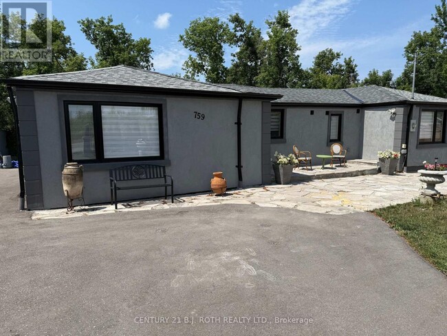 759 Essa Rd in Barrie, ON - Building Photo - Building Photo