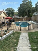 1702 Jennifer Dr in Little Rock, AR - Building Photo