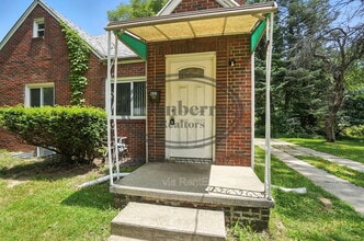 822 Searles Rd in Toledo, OH - Building Photo - Building Photo