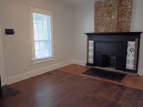 1081 Arlington Ave SW in Atlanta, GA - Foto de edificio - Building Photo