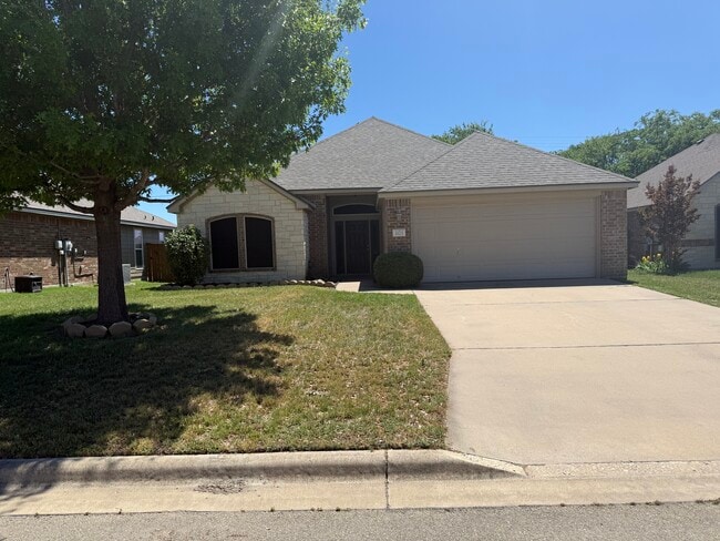 property at 1123 Neuberry Cliffe