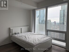 88 Harbour St in Toronto, ON - Building Photo - Building Photo