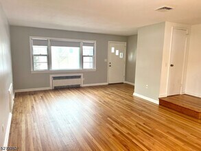 29 Morris Ave in Summit, NJ - Building Photo - Building Photo