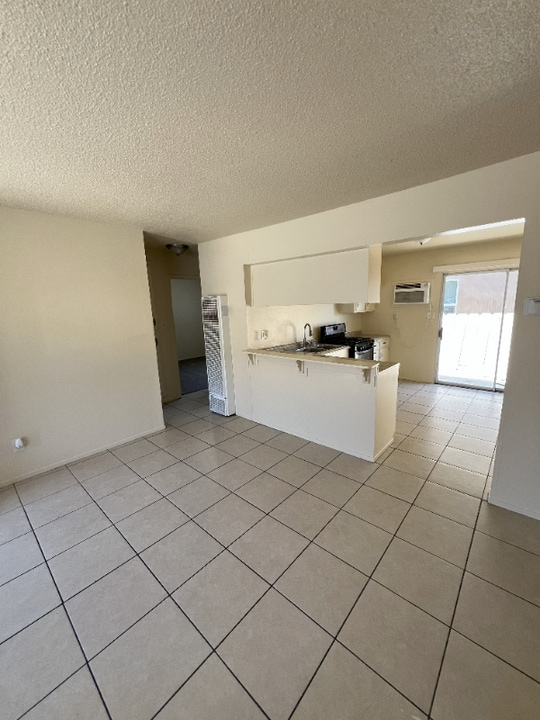 224 E Granger Ave in Modesto, CA - Building Photo