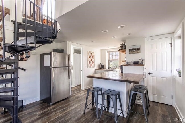 property at 100 Vollum Rd