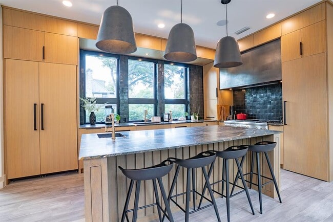 property at 1501 Rockmoor Ave