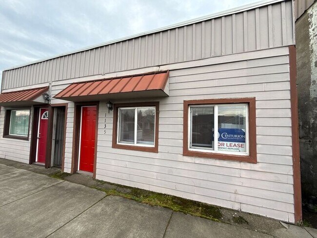 1135 SE Salem Ave in Albany, OR - Building Photo - Building Photo