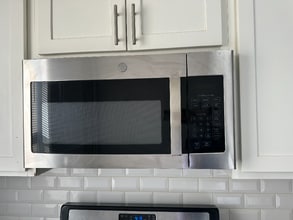 115 Fairview Ave in Jersey City, NJ - Foto de edificio - Building Photo