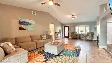 1324 SW 1st Ave in Cape Coral, FL - Building Photo - Building Photo