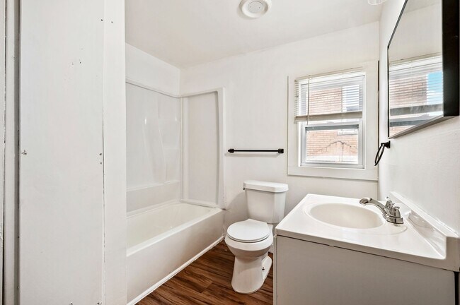 921 15th St in Beaver Falls, PA - Building Photo - Building Photo