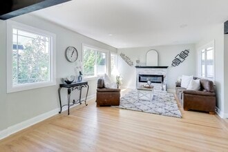 4760 Tompkins Ave in Oakland, CA - Building Photo - Building Photo