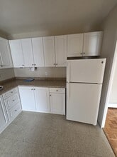 1061 Queen's Blvd in Kitchener, ON - Building Photo - Building Photo