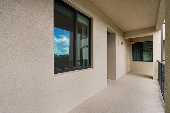 17118 Vardon Ter, Unit 306 in Bradenton, FL - Building Photo - Building Photo