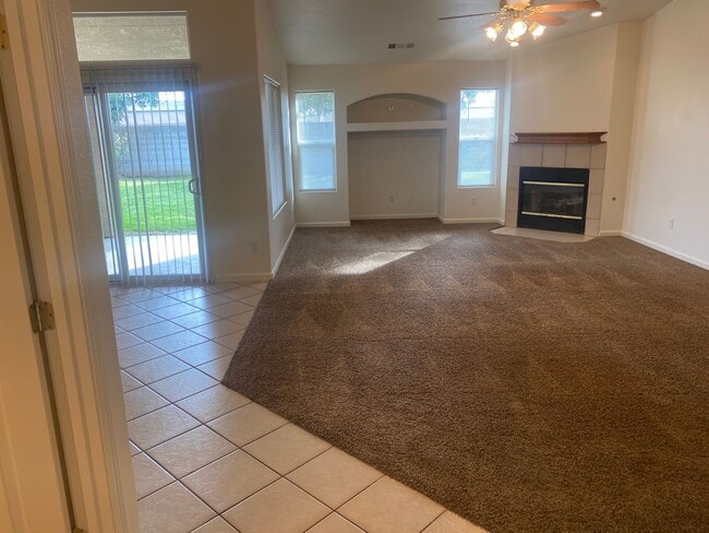 2311 E Country Ave in Visalia, CA - Building Photo - Building Photo