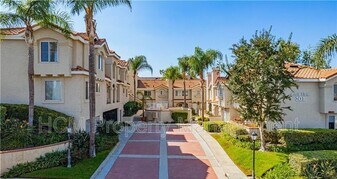 201 Laurel Ave in Brea, CA - Building Photo