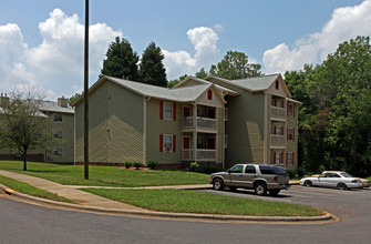 Oak Valley Apartments in Charlotte, NC - Building Photo - Building Photo