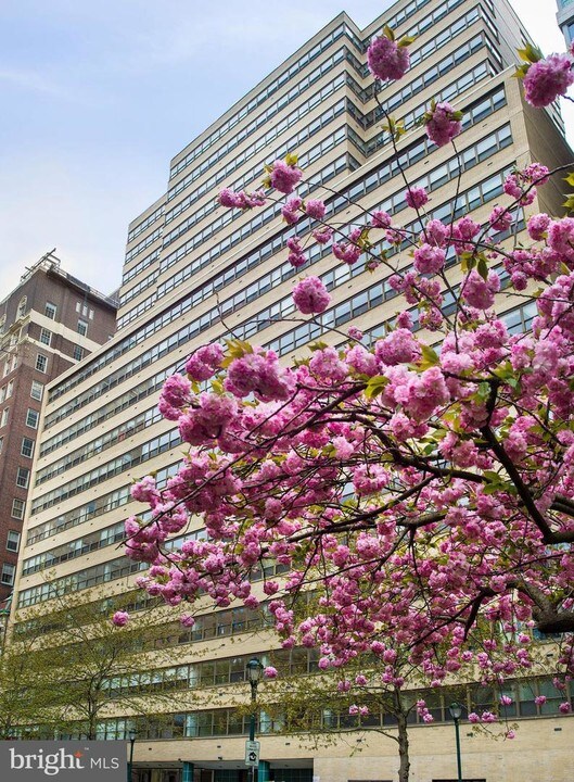 1810 Rittenhouse Square-Unit -613 in Philadelphia, PA - Building Photo