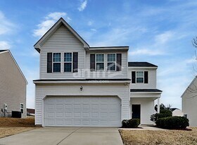 2321 King Malcolm Ln in Zebulon, NC - Building Photo