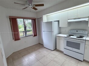 12650 SW 15th St, Unit 303F in Pembroke Pines, FL - Building Photo - Building Photo