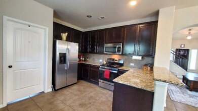 8812 White Ibis Dr in Austin, TX - Building Photo - Building Photo