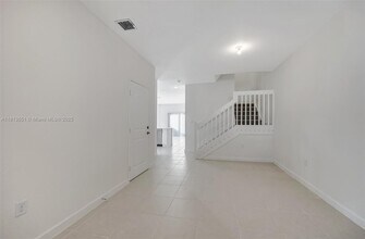 2455 SE 28th St in Homestead, FL - Building Photo - Building Photo