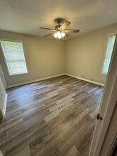 192 Holland Ln in Jackson, TN - Building Photo - Building Photo