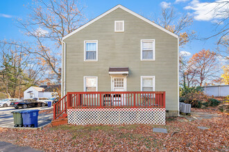 119 Dupont Pl in Bridgeport, CT - Building Photo - Building Photo