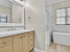 12723 Kentwood Ave in Ft. Myers, FL - Building Photo - Building Photo