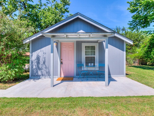 1145 NW 48th St, Unit 1145 1/2 Back unit in Oklahoma City, OK - Building Photo - Building Photo