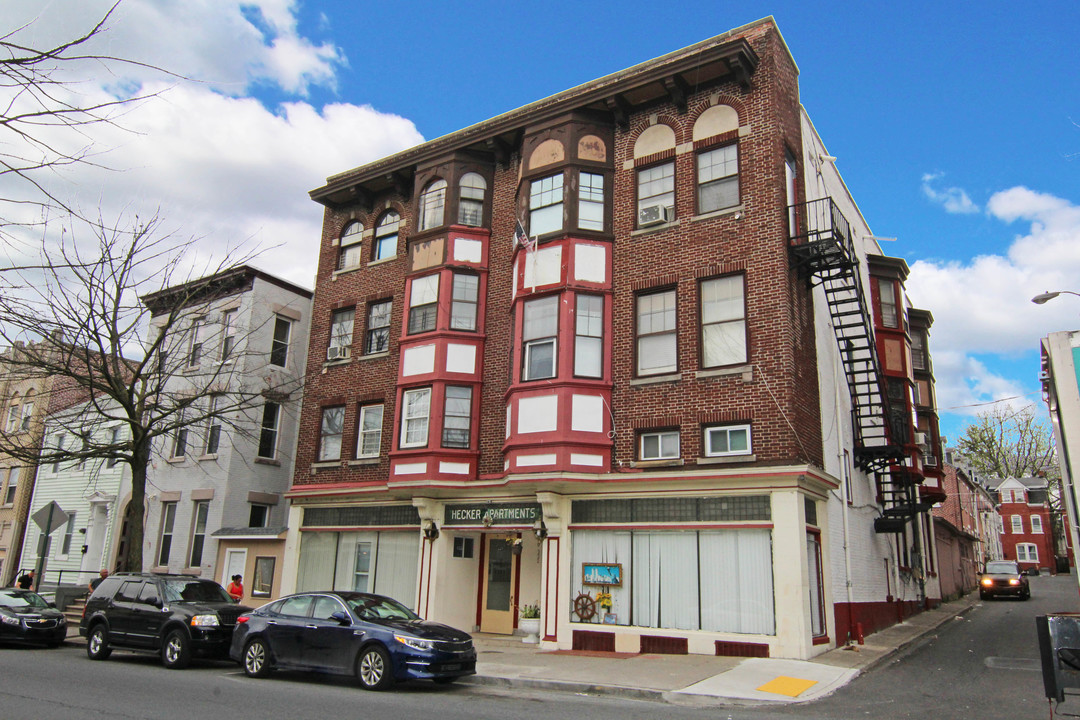 220-222 N 6th Street in Allentown, PA - Building Photo