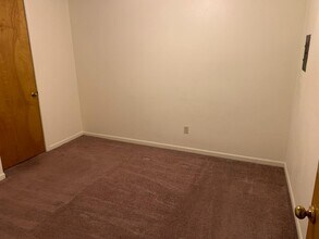 226 W Michigan Ave in Ypsilanti, MI - Building Photo - Building Photo